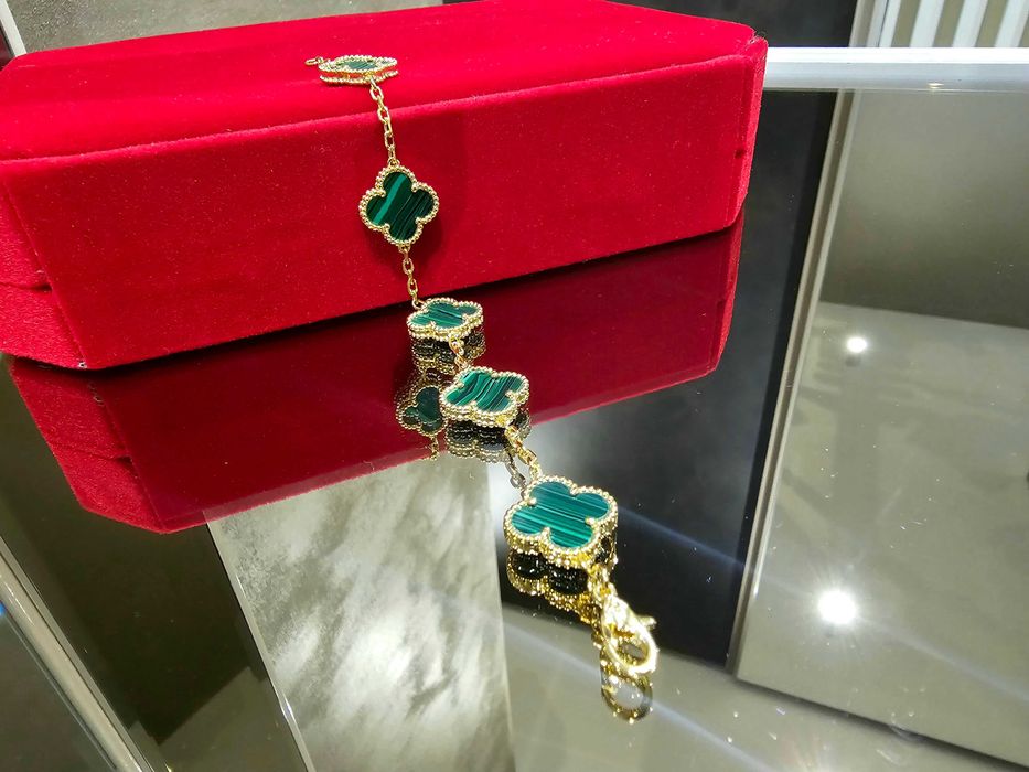 Van Cleef & Arpels VCA Gold Green 5 Vintage Alhambra Дамска Гривна