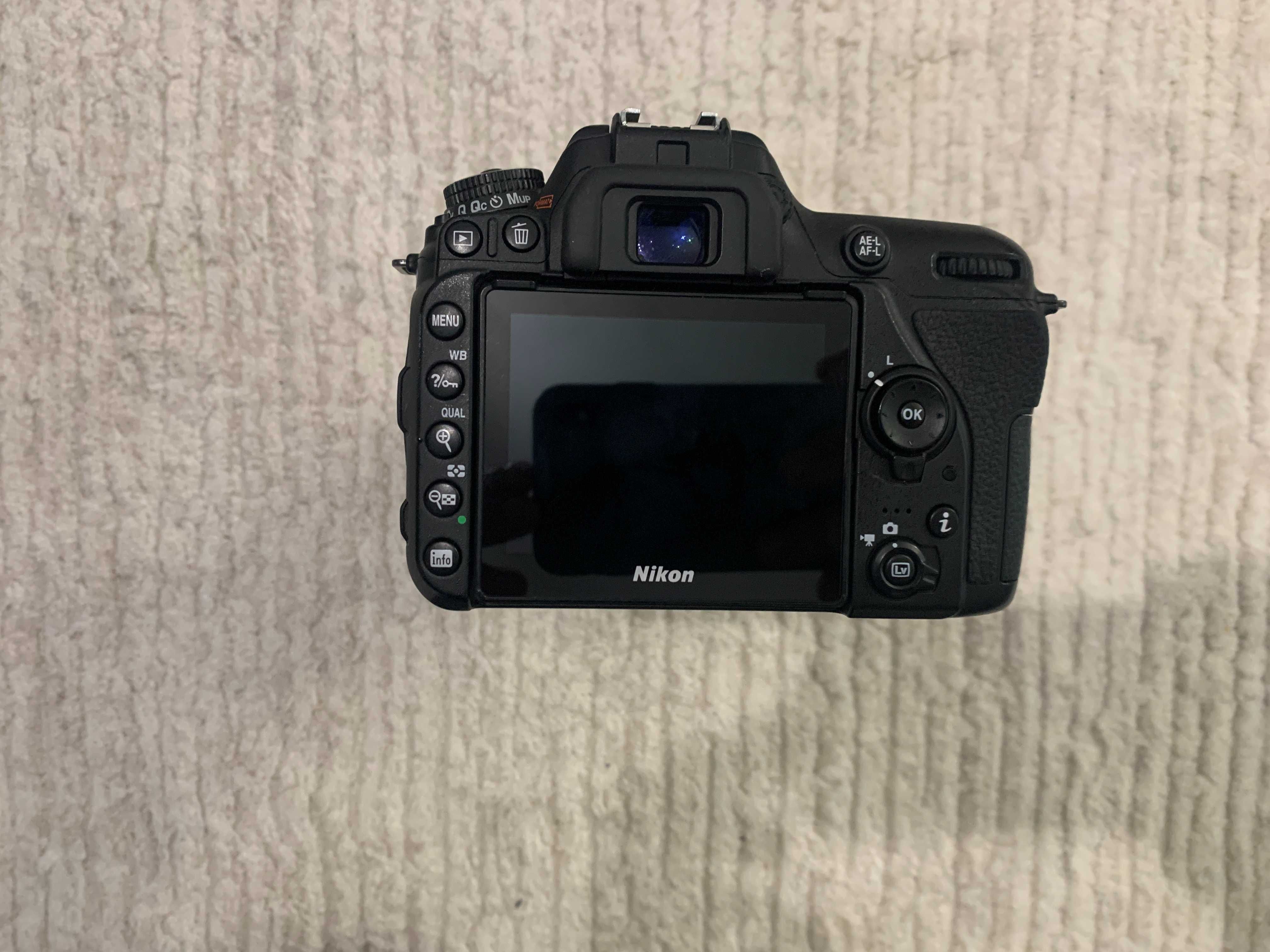 Nikon D7500 folosit