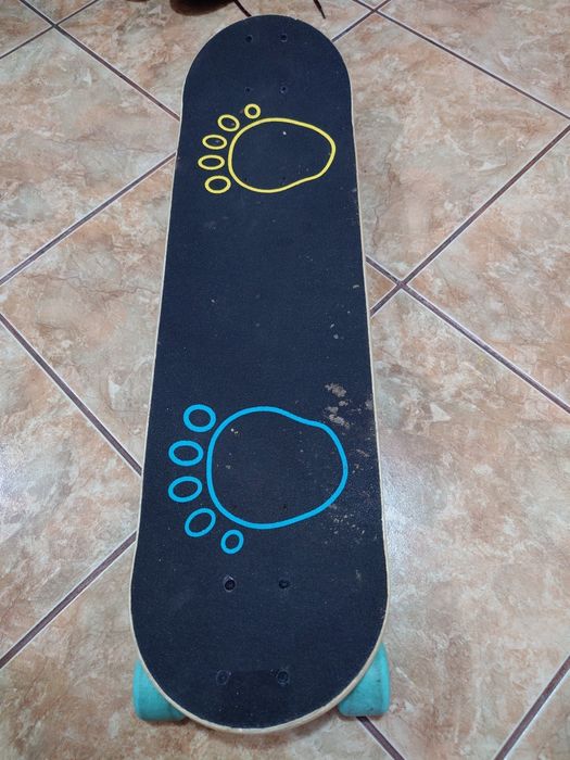 Skateboard mare 70 cm lungime impecabil