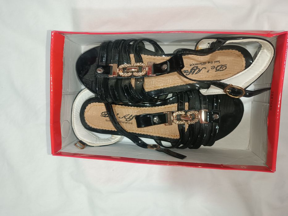 Basanoshka qora 39razmer