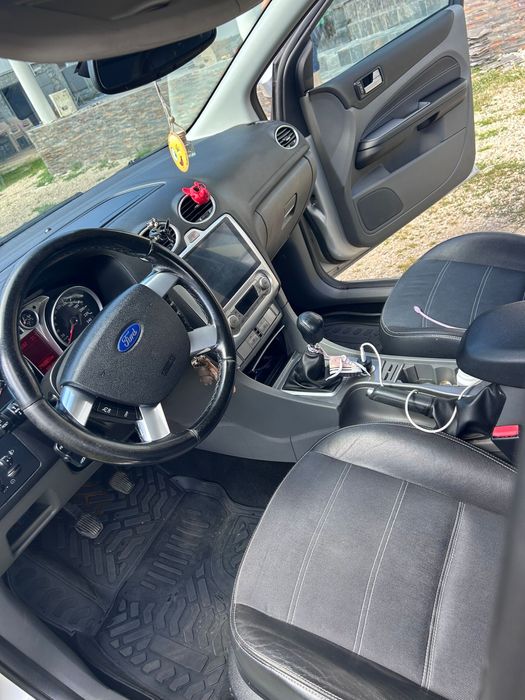 Ford focus 2009 . 2L . 136cp