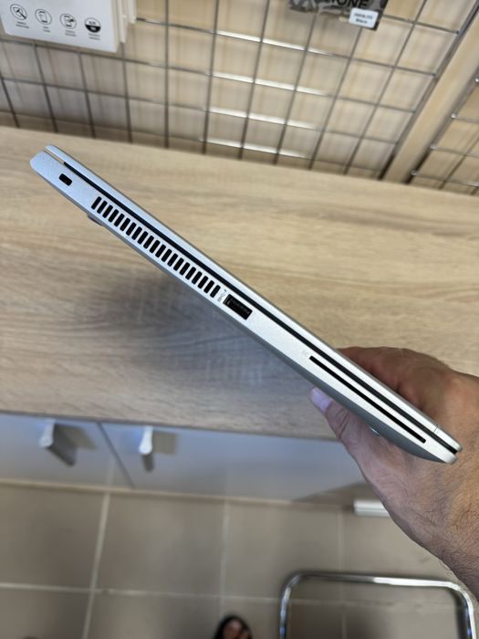 Лаптоп HP EliteBook 830 G5 - 13,3”, Touchscreen, i5, отличен