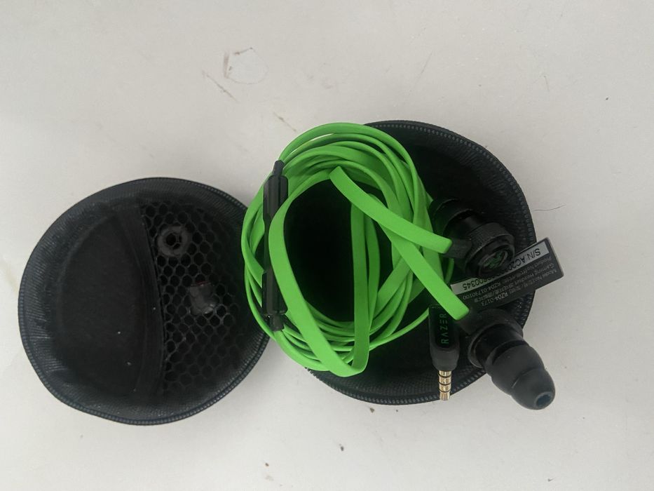 Продам наушники razer hammerhead pro v2