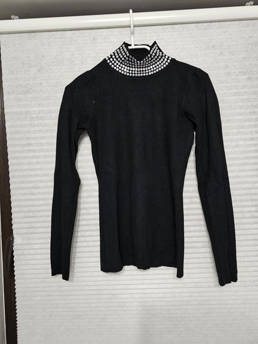 Maletă neagră cu strasuri