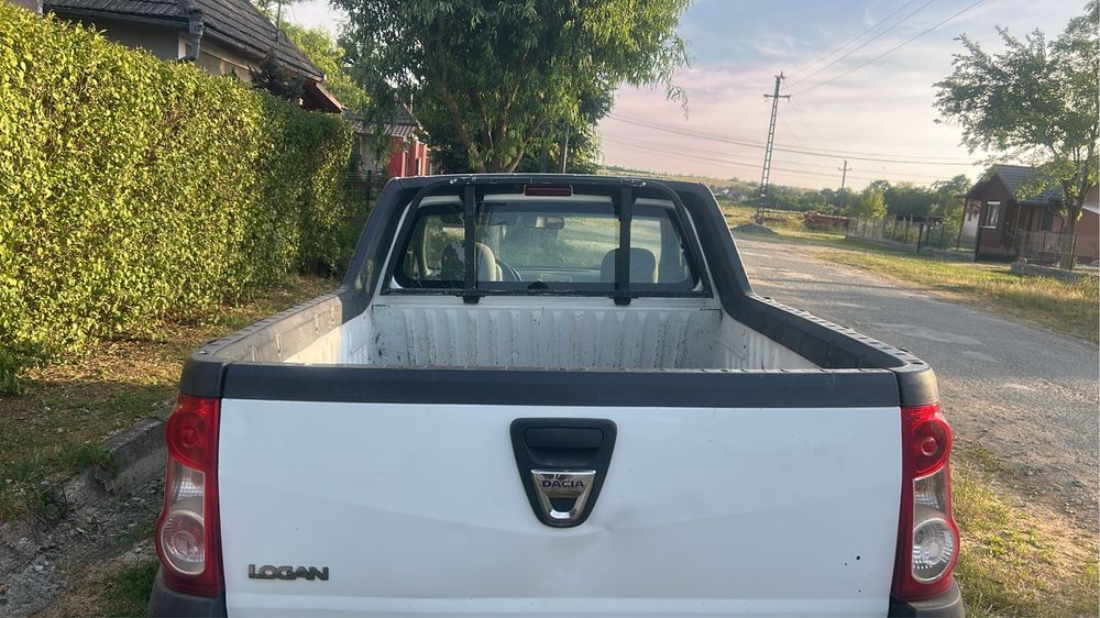 Dacia pickup 2012