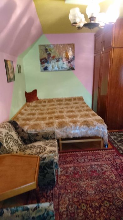 Închiriez casă cu 1 cameră