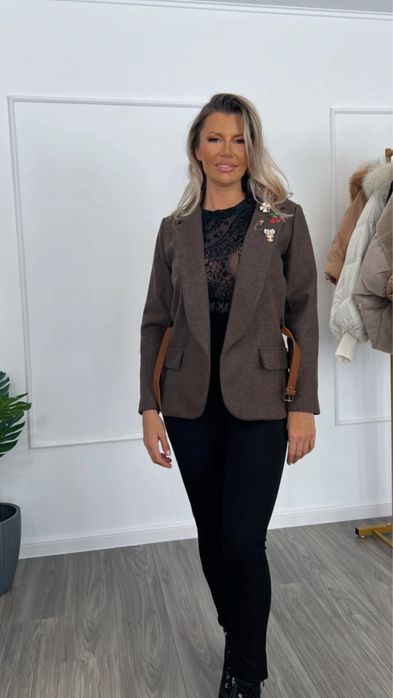 Sacou dama matimea S-M delaliu rever, curea in talie, o piesa trandy