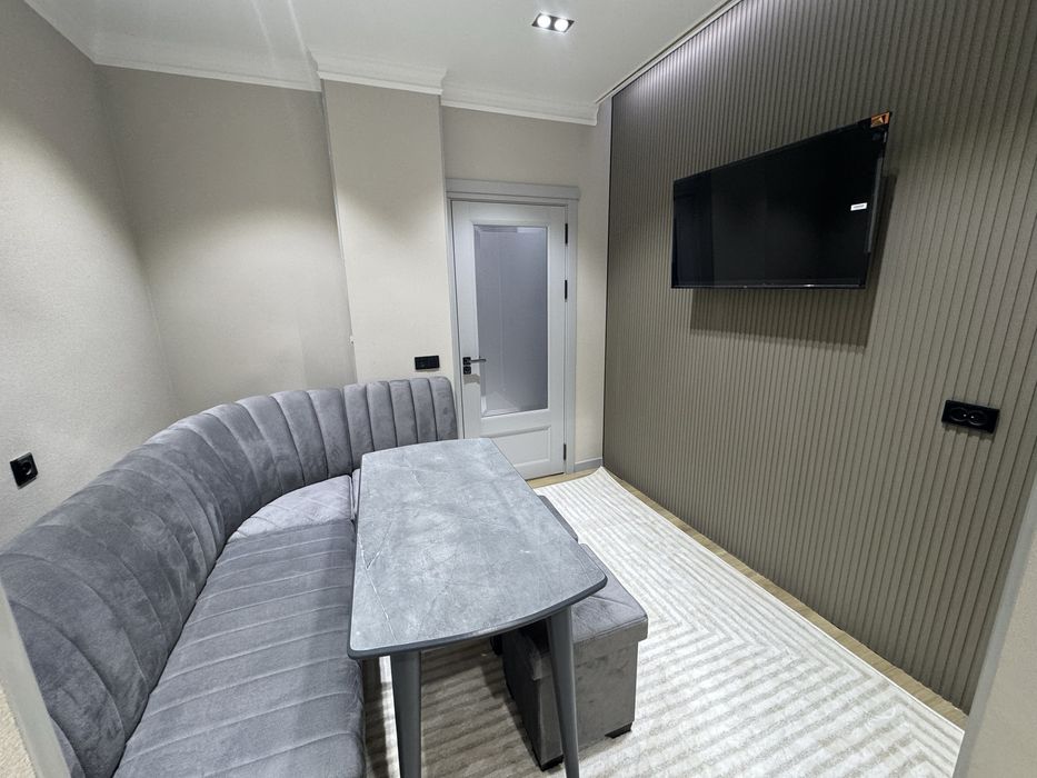 Своя Юнусабад-13 Хамкор Банк 4/4/9 Евро ремонт+Мебель+Техника