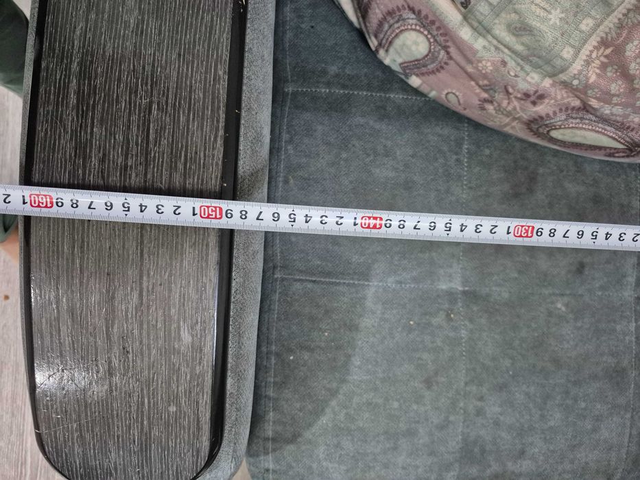 Диван и две подкшки