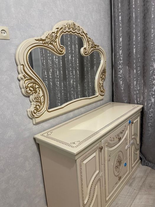 Спальный гарнитур, можно так же и по отдельности , цену обсудим пишите