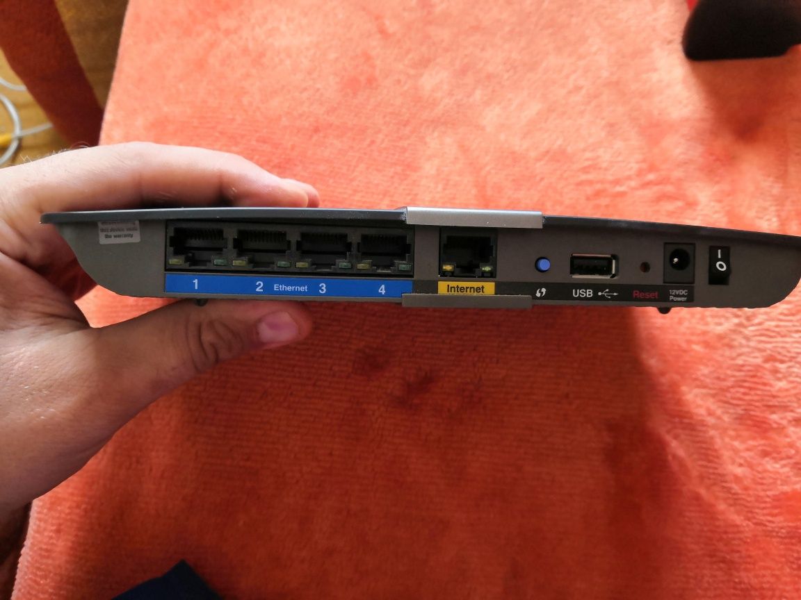 Router gigabit Cisco Linksys E4200