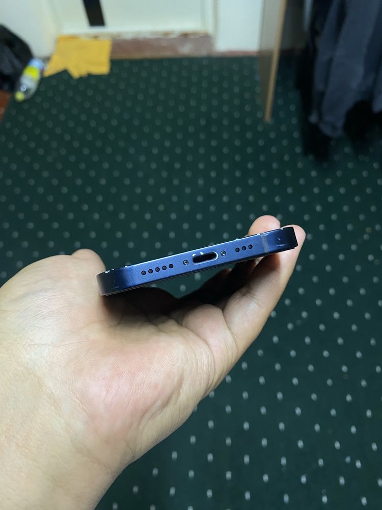 iPhone 12  srochno
