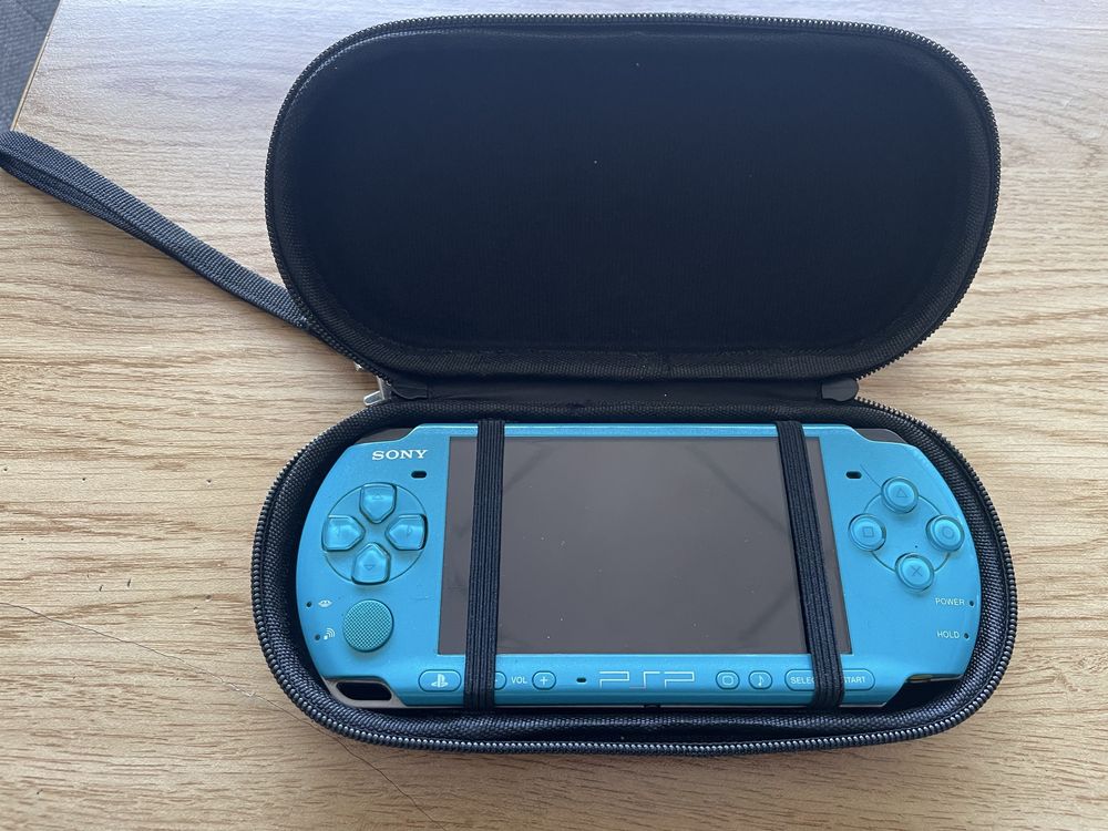PSP-3004 128gb.