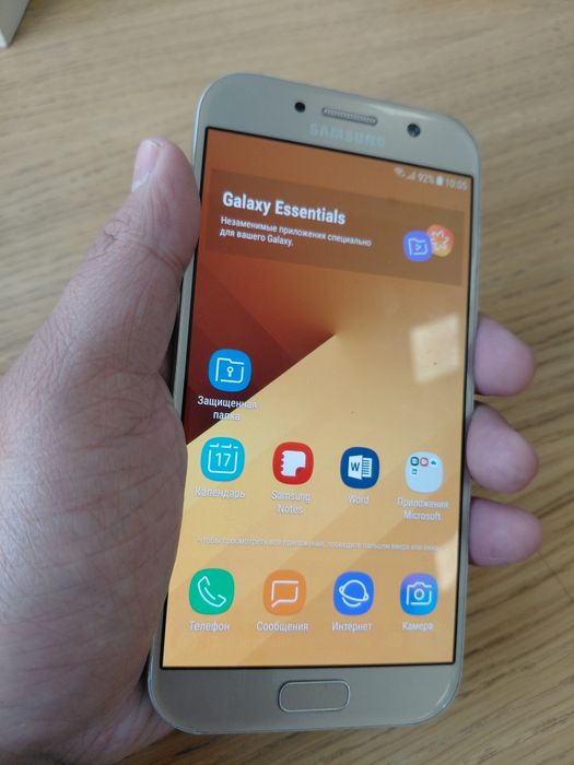 Продам Samsung A5 2017 в хорошем состоянии