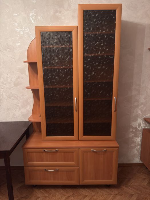 Продам шкаф стенку в хорошем состоянии