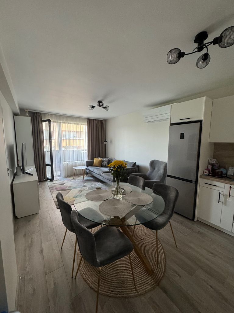 Продава се Двустаен апартамент в Перник, Изток - 62 кв.м за 1855 €/кв.м - Снимка #1