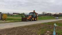 Inchiriez Buldoexcavator Case 590sr