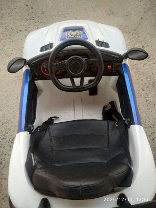 Болалар учун  Катта Пультли Мошина