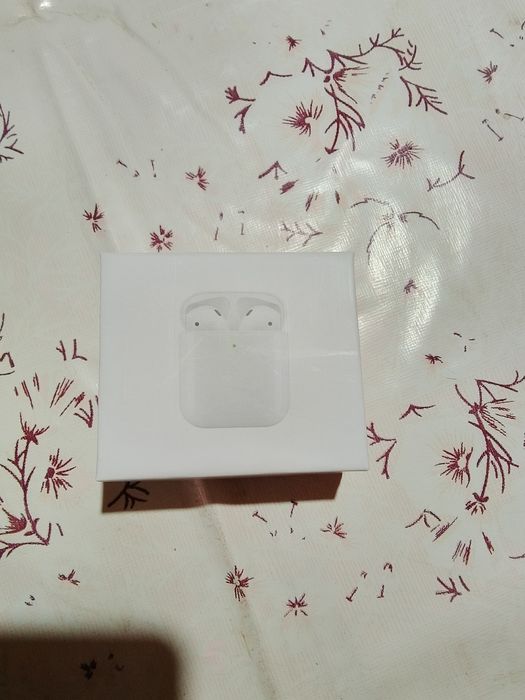 Продам наушники без проводные