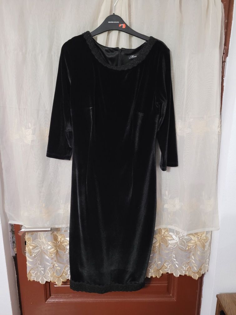 Rochie neagra eleganta