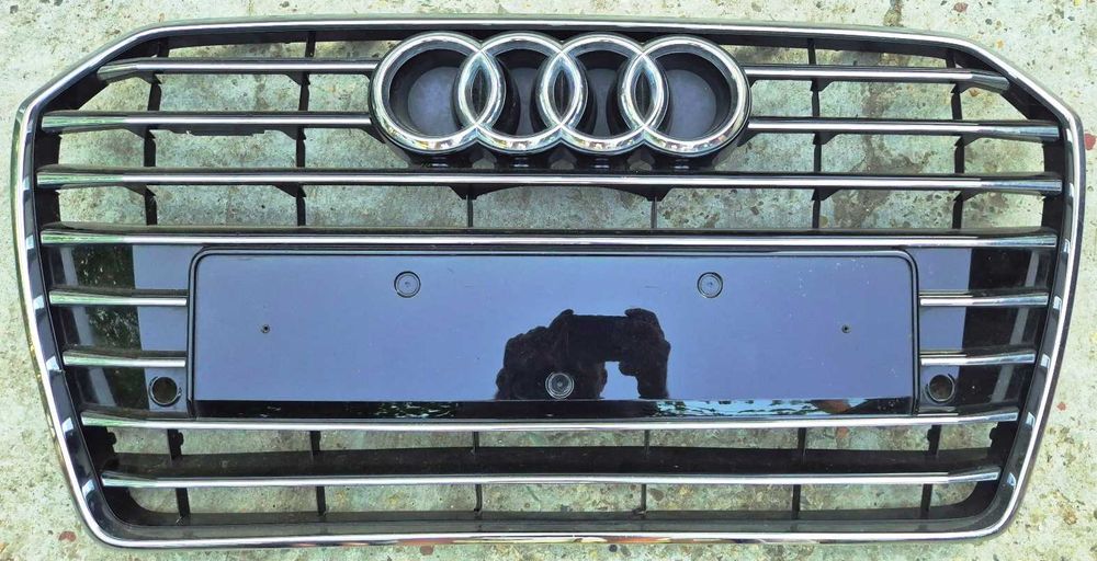 Продавам решетка за Audi A6 C7 4G