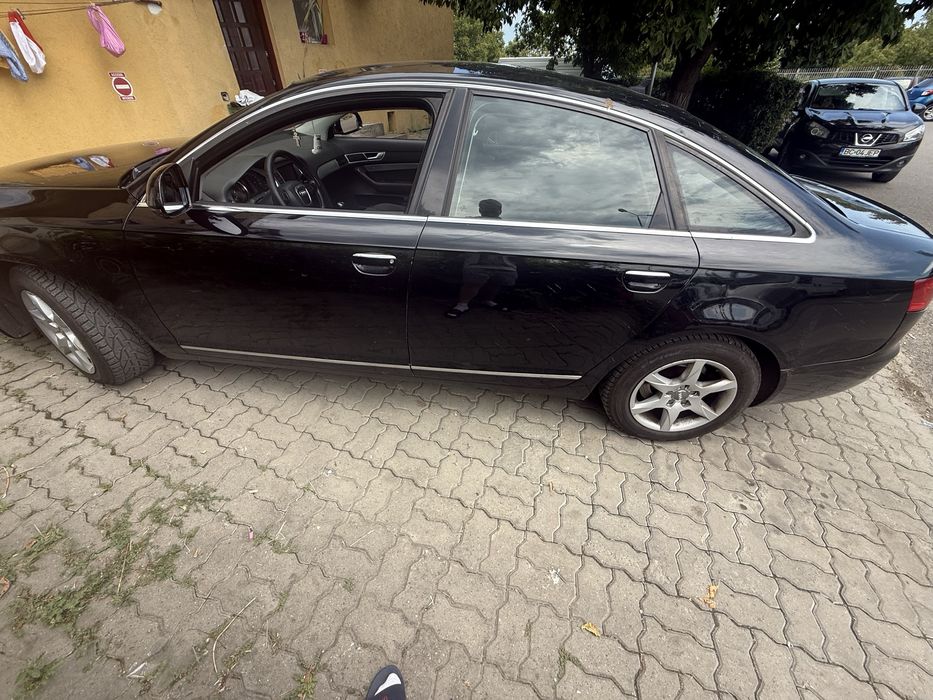 Vand audi a6 . Detali la telefon