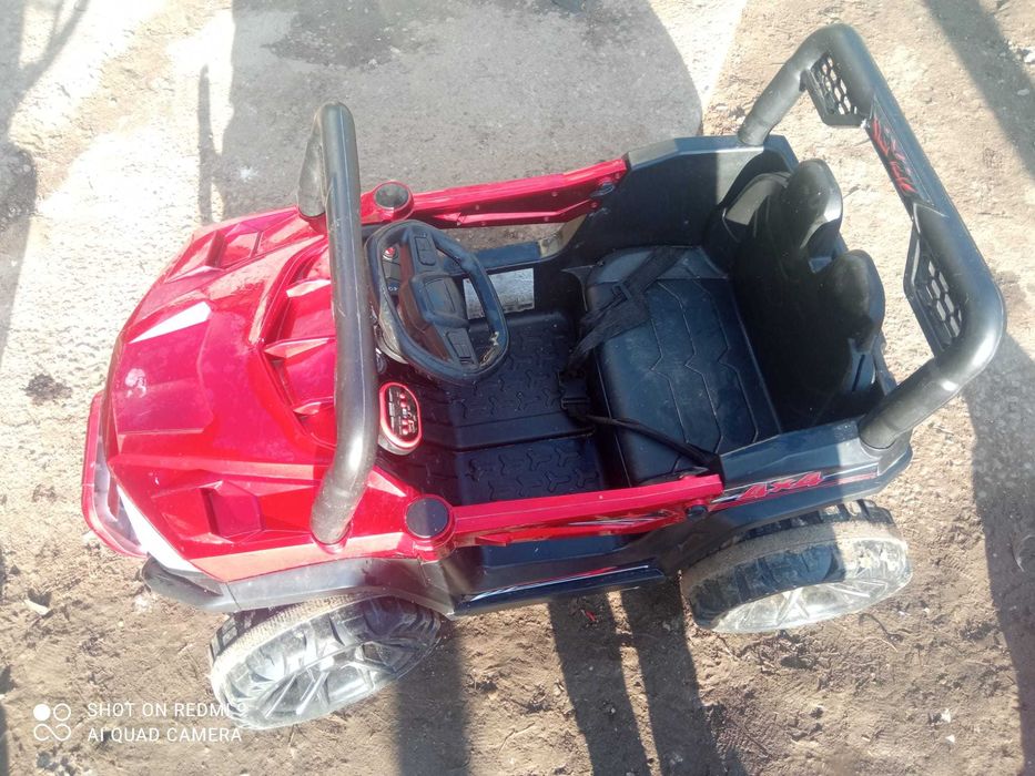 Mașinuță electrica pentru copii