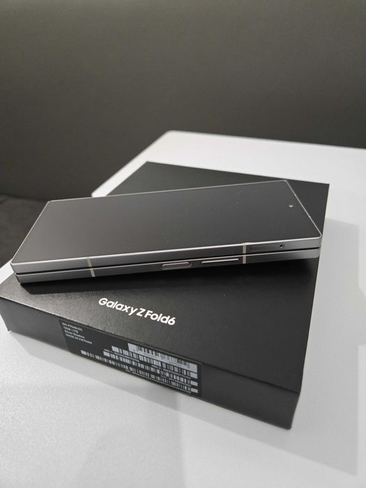 Samsung Galaxy Z Fold6 Silver Shadow 1TB, in garantie, stare excelenta