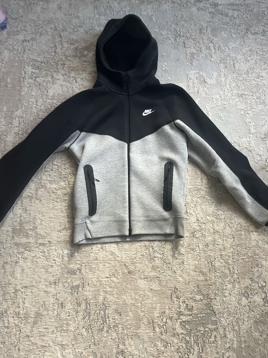 Nike tech fleece barbati nou nout