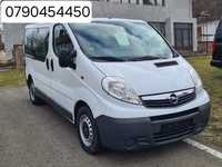 Opel Vivaro 2012 9 locuri