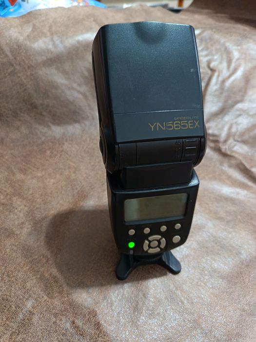 Bliț Yongnuo ex 565ex pentru piese