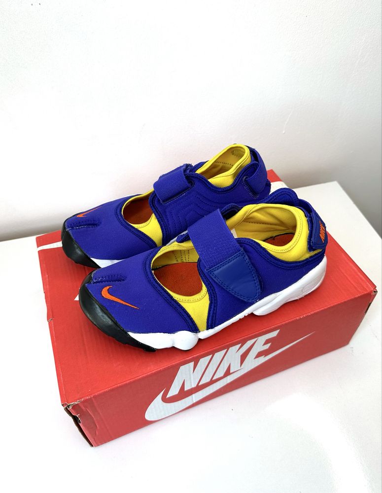 Nike Air Rift QS   (38 ) Маратонки