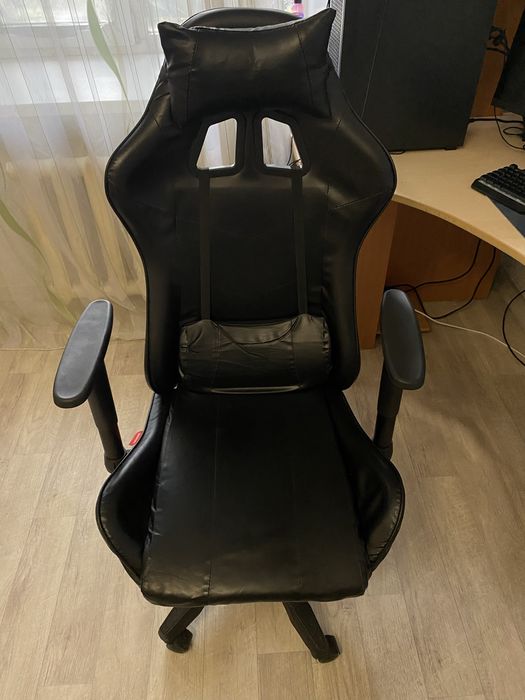 Продам игровую кресло