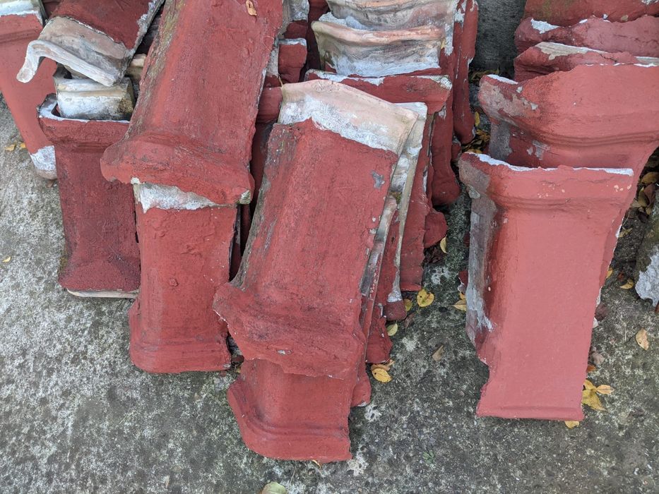 35 броя капаци (цигли)