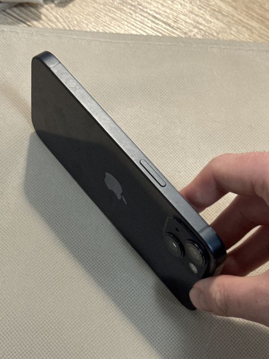 iPhone 13 în stare bună