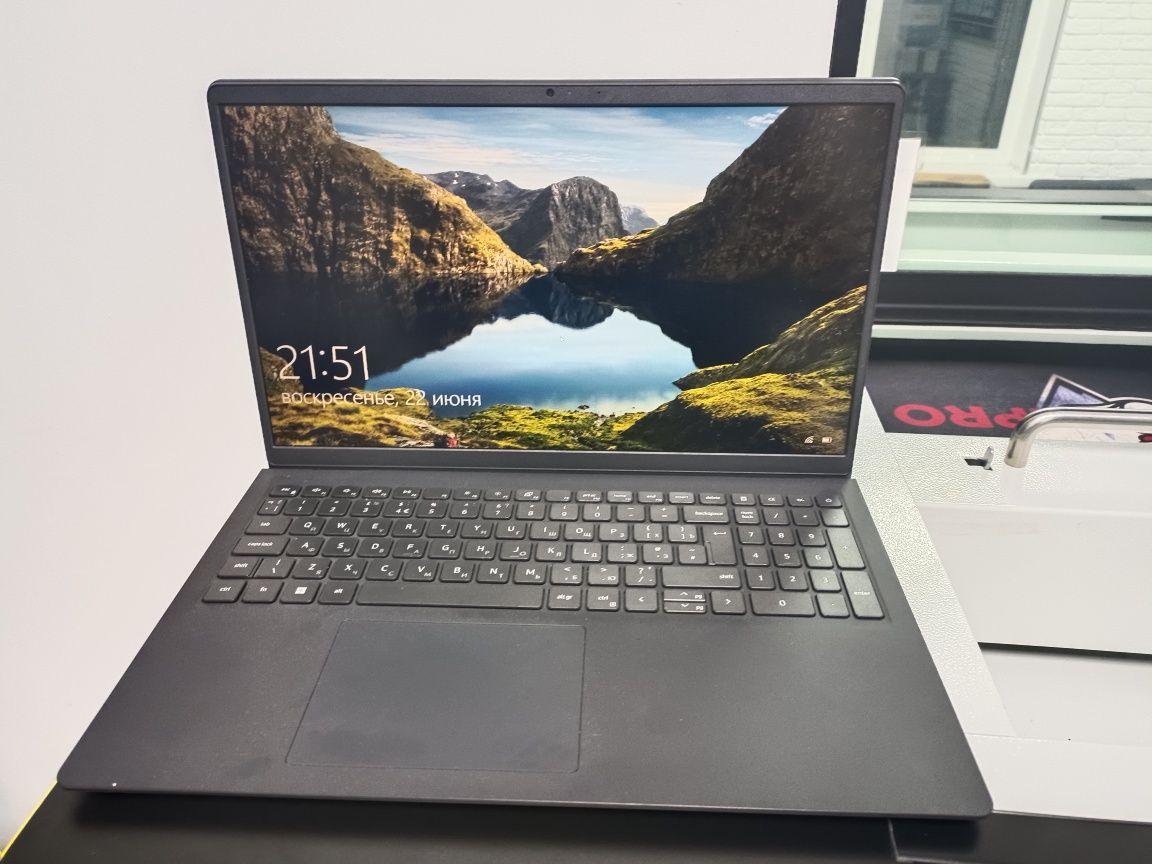 Ноутбук Dell, Core i3-1215U