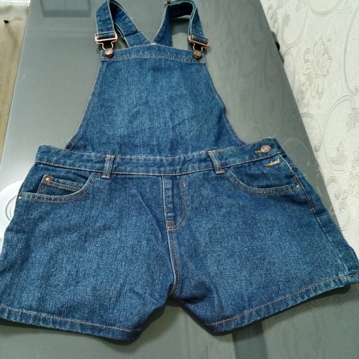 Шорты новые джинсовые