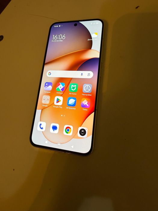 Xiaomi 13 в хорошем состояний