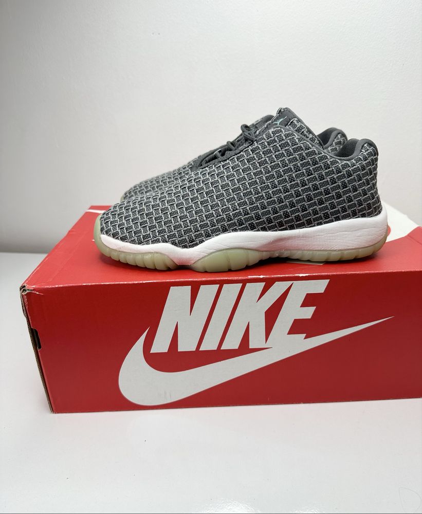 Air Jordan Future  (37) Маратонки