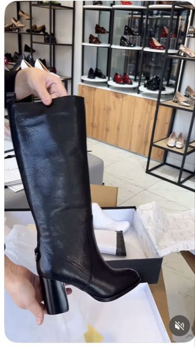 Продам сапоги новые шикарного качества