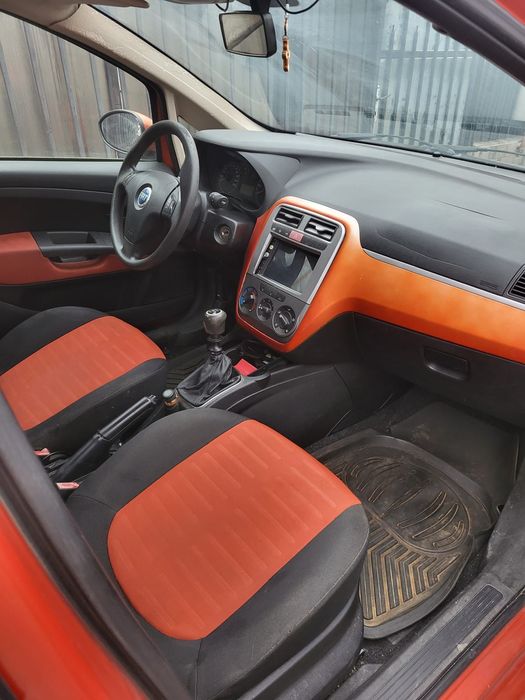 Fiat PUNTO 1.368/ CP 57