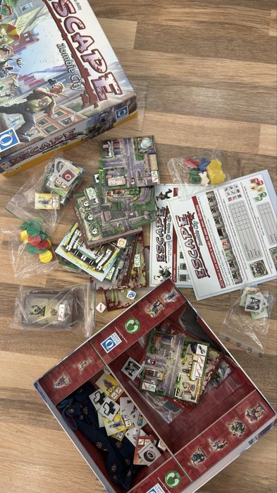 Escape: Zombie City – настолна игра (като нова)