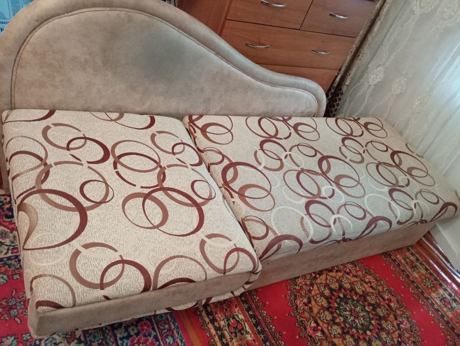 Продам детский подростковый диванчик