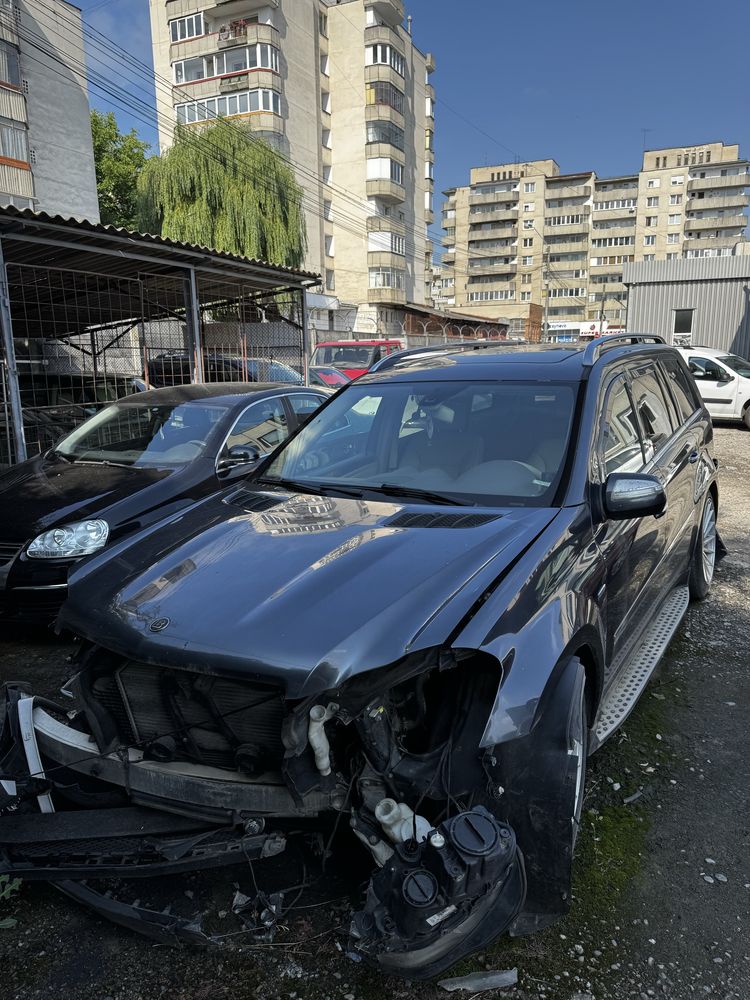 Mecedes pentru dezmembrari