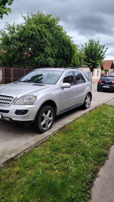 Vând Mercedes Ml 320 cdi