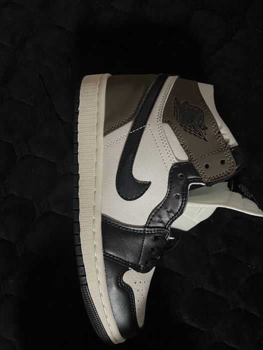 Air jordan 1 mocha noi