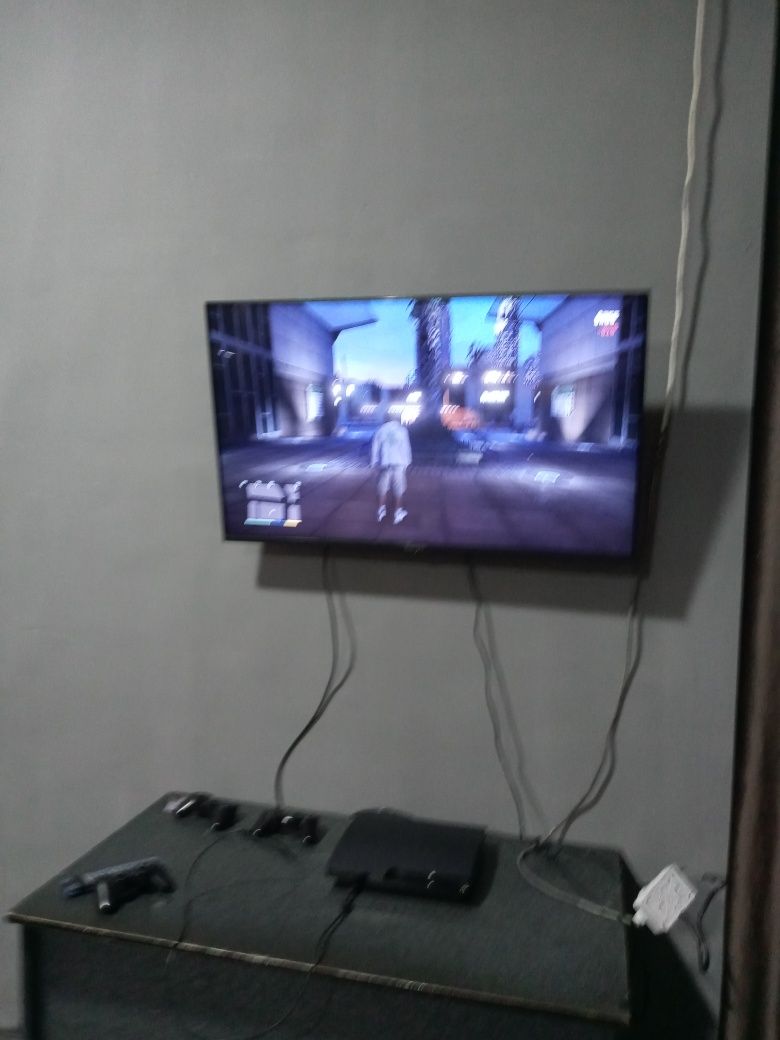 Play Station 3 Sotiladi.