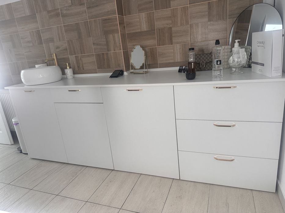 Scaune si mobilier salon