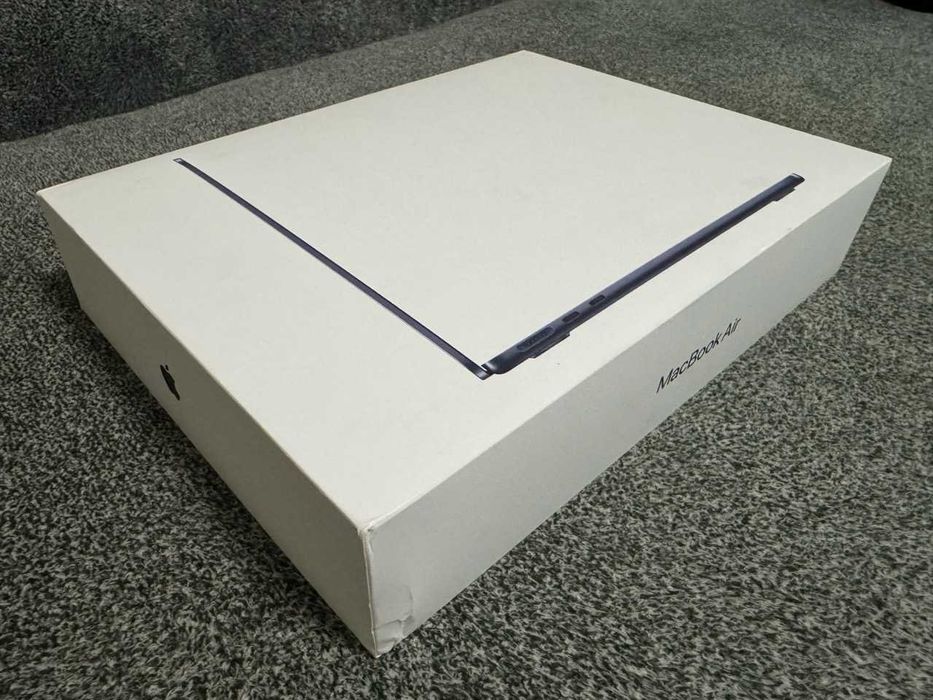  Apple / MacBook Air 13 / M4 2025 / 16+256 / Midnight / Sigilat