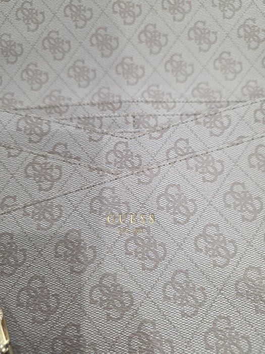 Портфейл Guess Orlina - в кутия